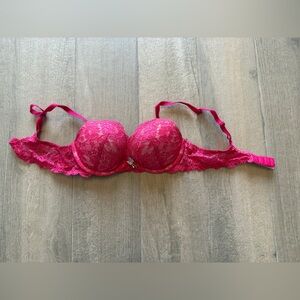 Victorias Secret Dream Angel Lace Push Up Bra Size 34B
